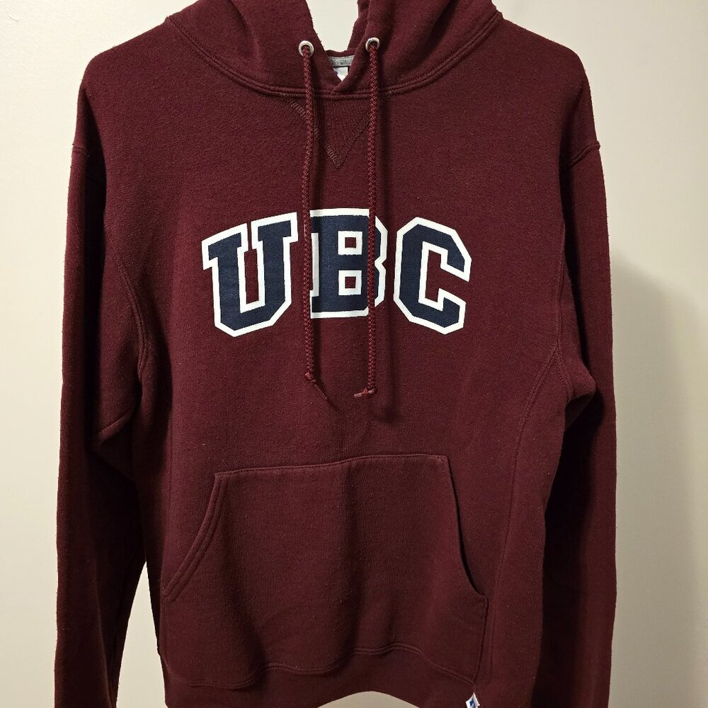U OF BC    ATHLETIC WOMENS HOODIE- (SMALL)